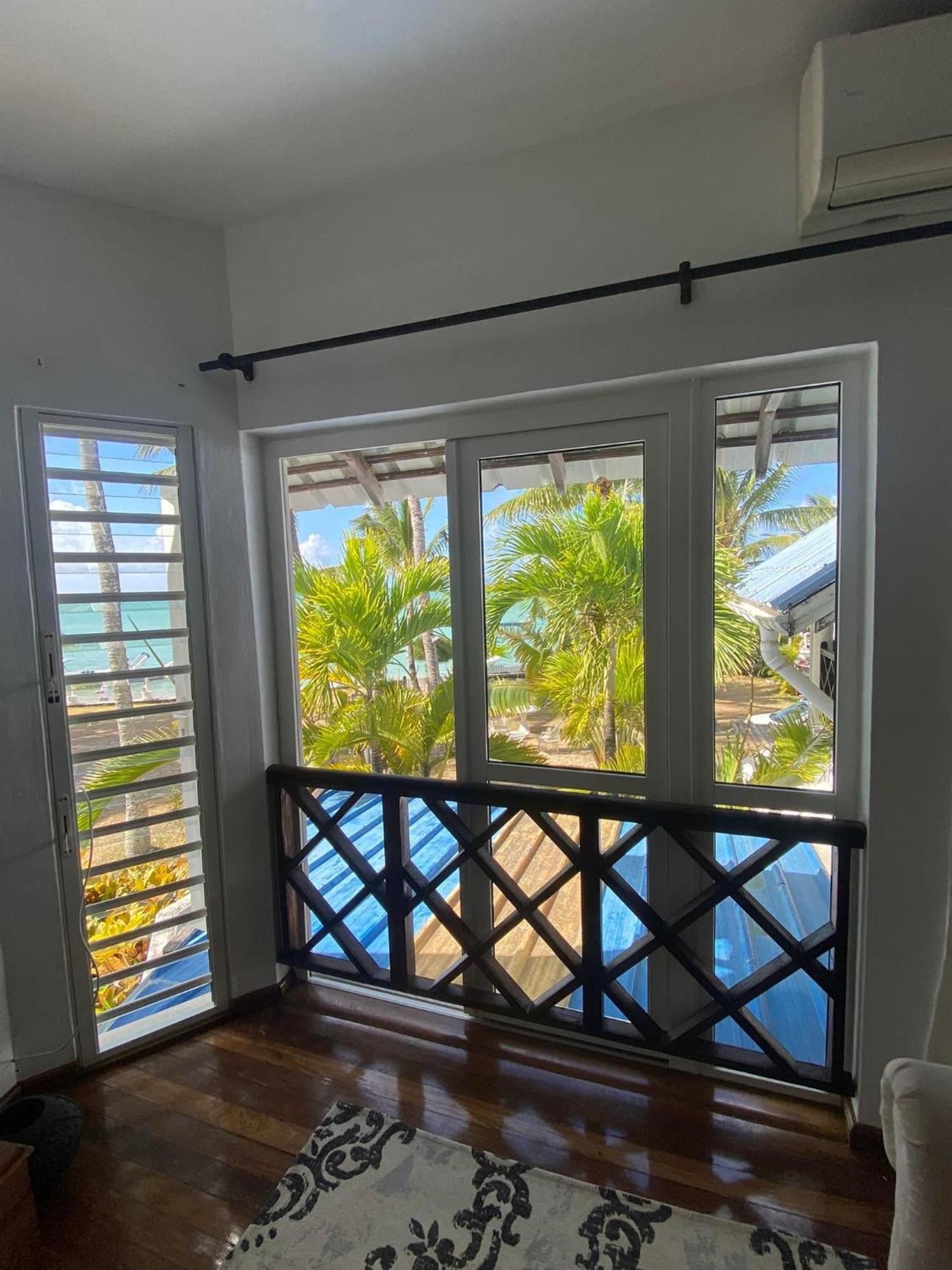 Islands View - Mazor Beach Villas Grande Gaube Room photo